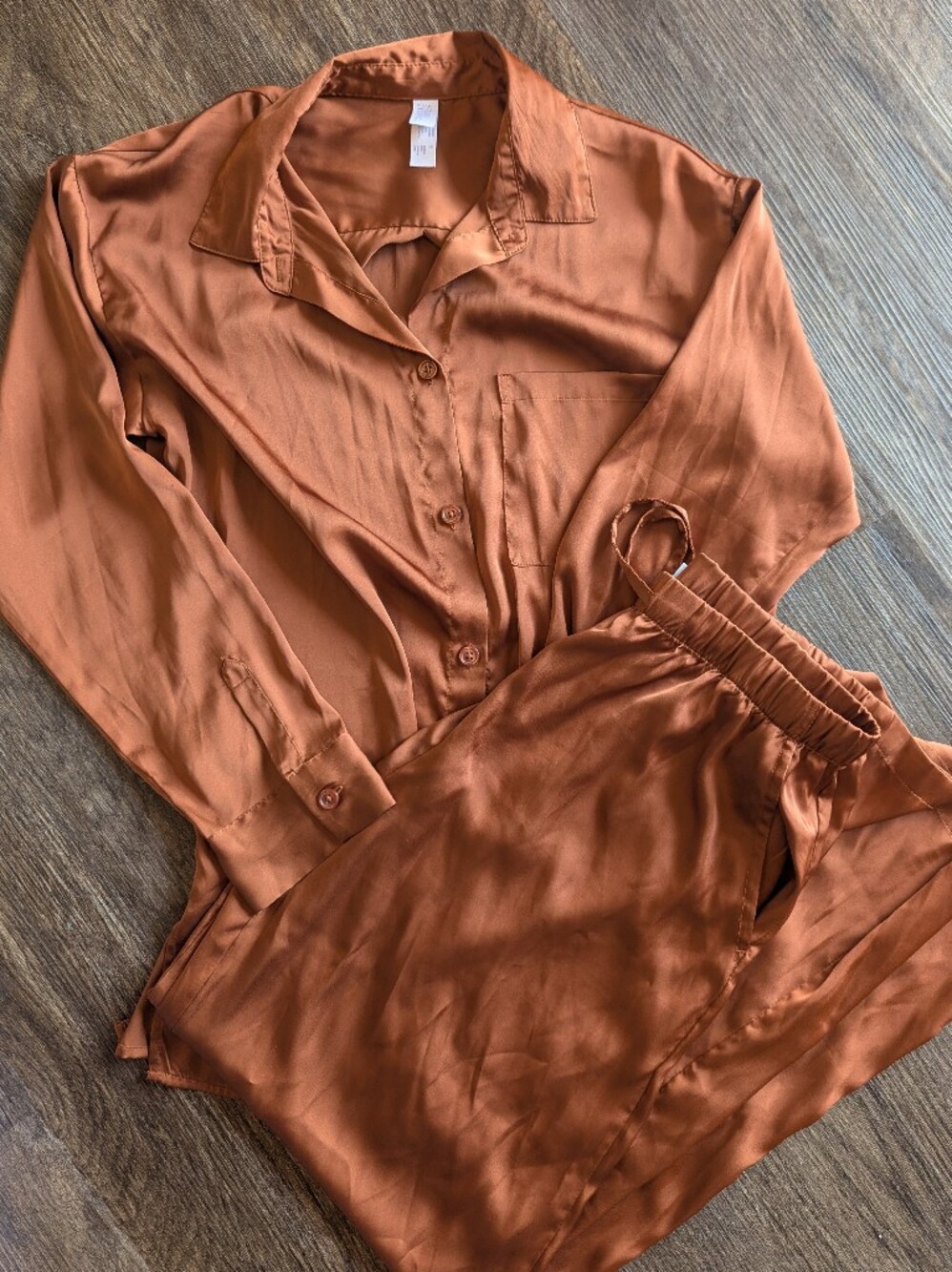 Stars Above Rust Satin Button-Down Shirt And Pants Pajamas Set Size Small